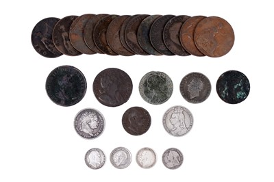 Lot 243 - A collection of coins