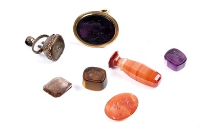 Lot 983 - A selection of seal and matrix