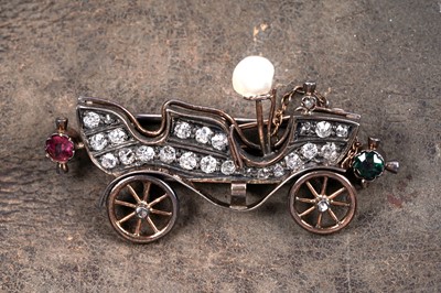 Lot 887 - A rare early automobile pattern brooch