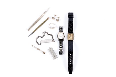 Lot 230 - Jewellery and collectors' items including a 9ct gold signet ring