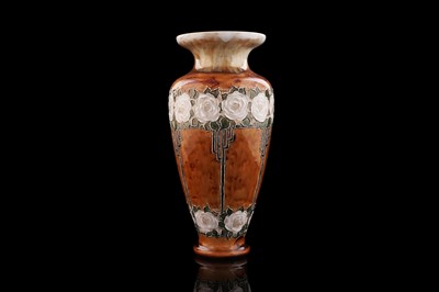 Lot 426 - An early 20th Century Royal Doulton vase