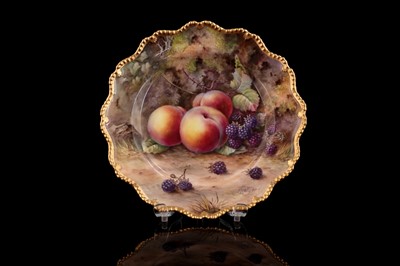 Lot 409 - A Royal Worcester fruit painted plate