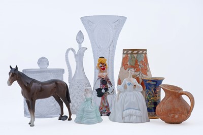 Lot 274 - A selection of ceramics and glassware
