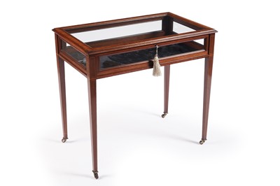 Lot 554 - An Edwardian inlaid mahogany bijouterie table