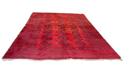 Lot 91 - An early/mid-20th Century hand-knotted Afghan carpet