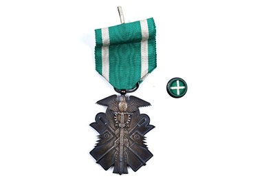 Lot 594 - Japanese Order of the Golden Kite
