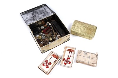 Lot 610 - A pair of First World War general service medals and other items