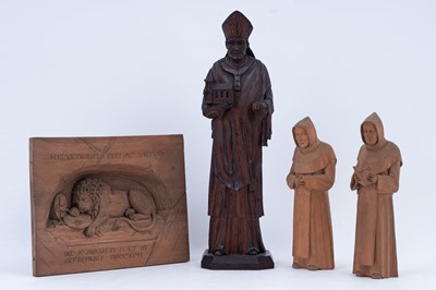 Lot 218 - A collection of carvings