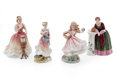 Lot 303 - A collection of Royal Doulton ceramic figures