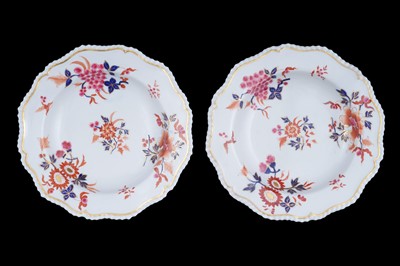 Lot 261 - A pair of Flight Barr and Barr Worcester bowls
