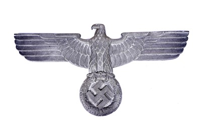 Lot 902 - German Second World War railway mounting eagle plaque