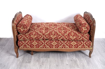 Lot 44 - An early 20th Century French beech framed daybed