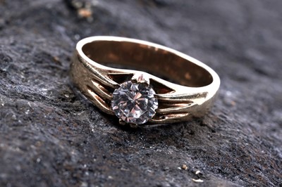 Lot 528 - A cubic zirconia single stone ring on 9ct gold