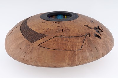 Lot 94 - Scott Irvine burr ash centrepiece