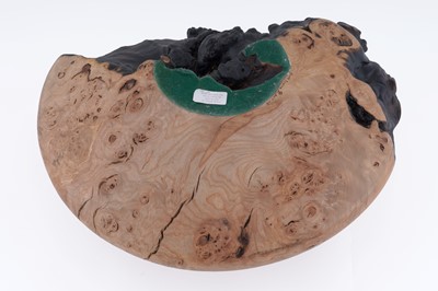 Lot 94 - Scott Irvine burr ash centrepiece