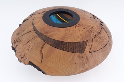 Lot 94 - Scott Irvine burr ash centrepiece