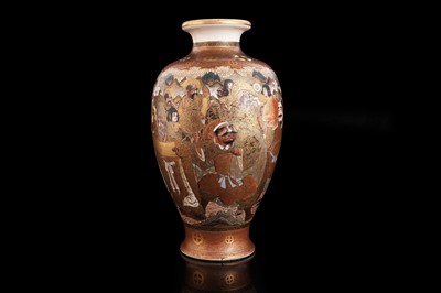 Lot 329 - A Japanese Satsuma ware vase