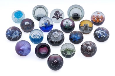 Lot 408 - A collection of nineteen unboxed Caithness paperweights