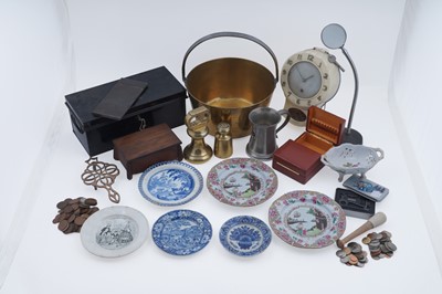 Lot 212 - A collection of ‘kitchenalia’