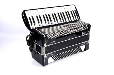 Lot 3 - A Pietro Super Deluxe Italia accordion