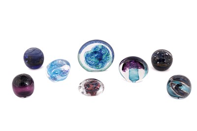Lot 91 - Eight Jane Charles art glass paperweights