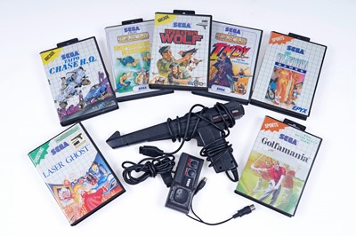 Lot 472 - A collection of Sega Master System video games and accessories