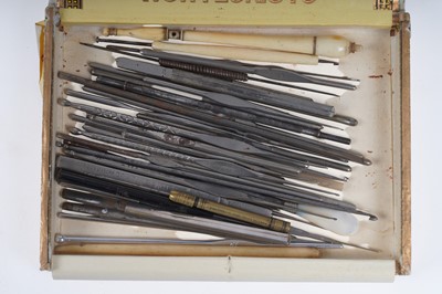 Lot 280 - A large collection of sewing related items