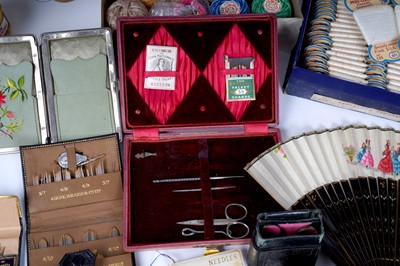Lot 280 - A large collection of sewing related items