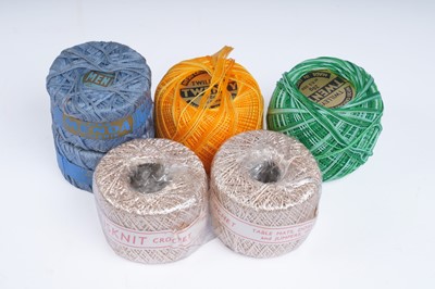 Lot 280 - A large collection of sewing related items