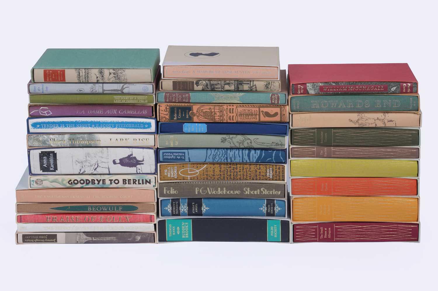 Lot 4 - Folio Society: various literature books