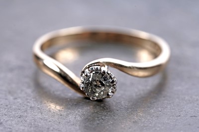 Lot 160 - A single stone diamond ring