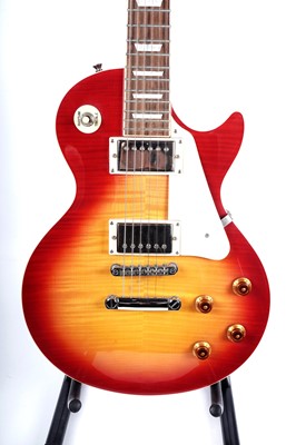 Lot 61 - An Epiphone Les Paul standard