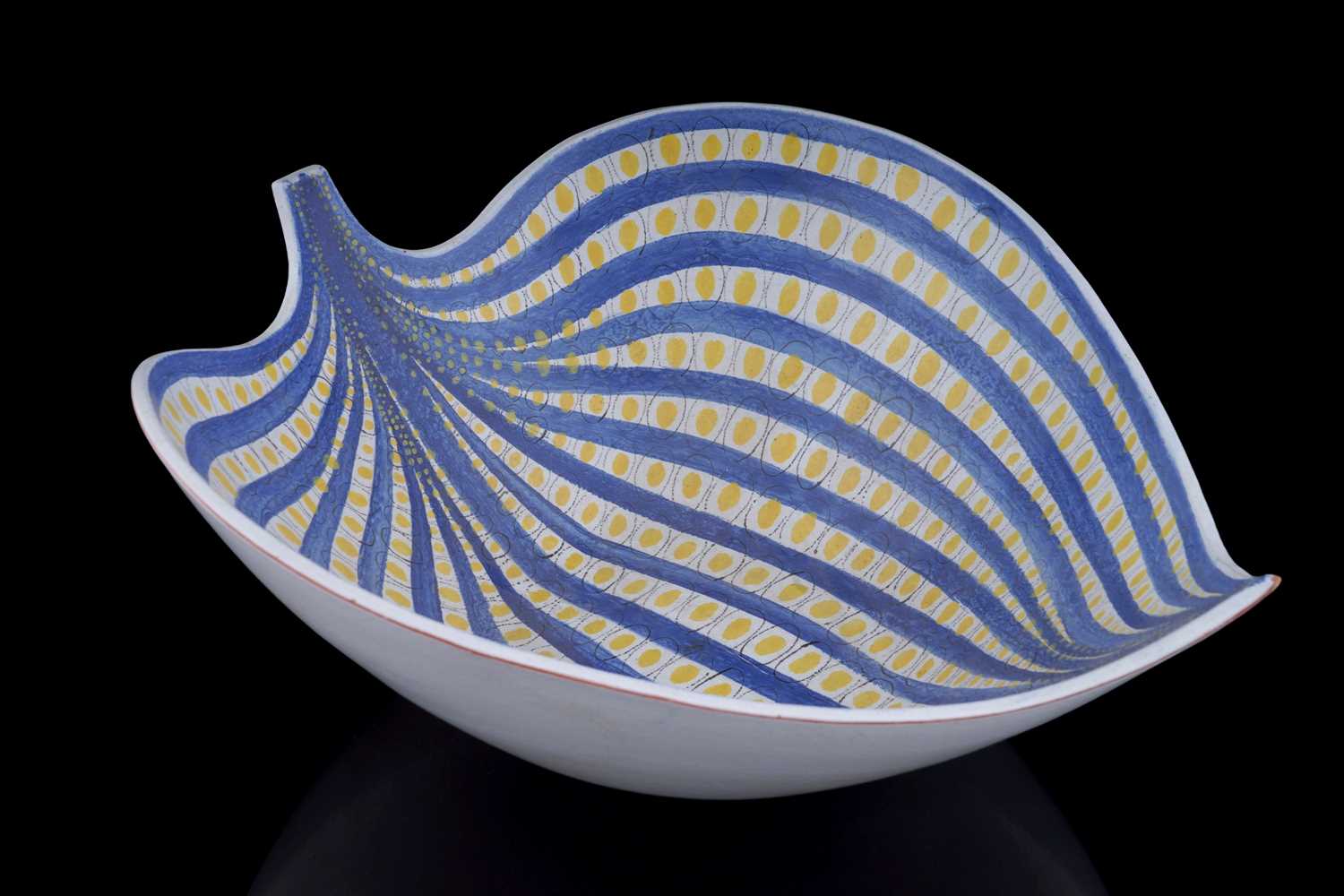 Lot 78 - A large leaf bowl by Stig Lindberg