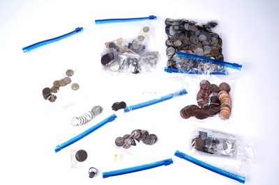 Lot 236 - Mixed coinage and banknotes