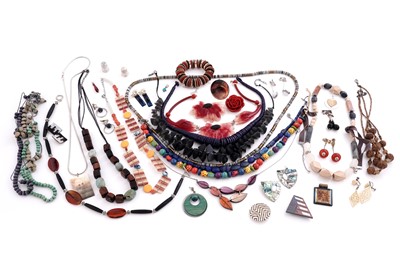 Lot 378 - Modern costume jewellery