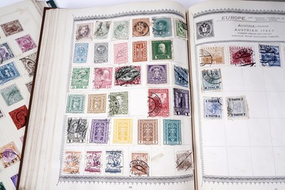 Lot 253 - A selection of mainly Commonwealth stamps; British coins; and others