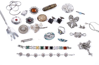 Lot 563 - A collection of silver and costume jewellery