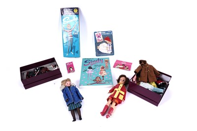 Lot 484 - A collection of Pedigree Sindy dolls and accessories