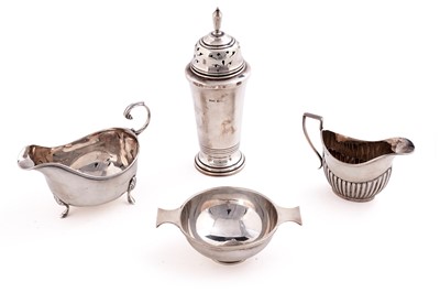 Lot 558 - Silver items including a sugar caster; a quaich; and an Edwardian silver cream jug