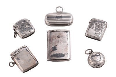 Lot 594 - Six early 20th Century silver vesta cases and fob sovereign cases