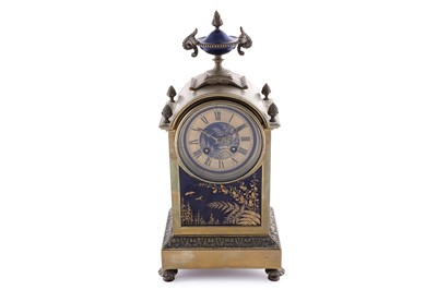 Lot 135 - A late 19th Century brass 8 day mantel clock