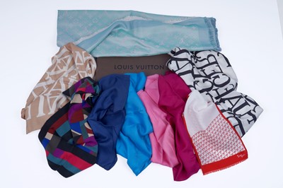 Lot 526 - A collection of silk scarves