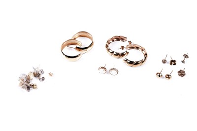 Lot 570 - A collection of 9ct gold and other earrings
