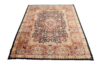 Lot 532 - A hand knotted Persian Kashan carpet