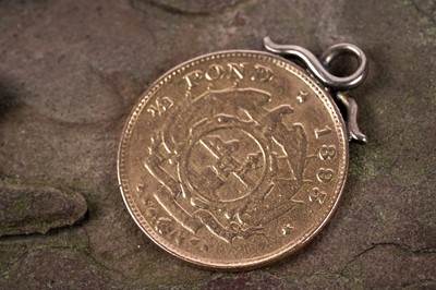 Lot 634 - An 1895 South African gold 1/2 Pond coin