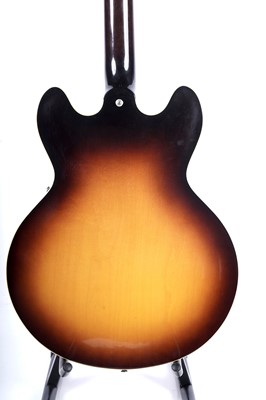 Lot 66 - A Gibson ES335 '63 re-issue