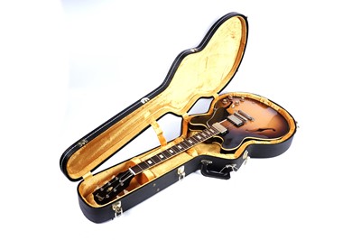 Lot 66 - A Gibson ES335 '63 re-issue