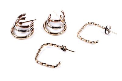 Lot 587 - Half hoop earrings in 9ct gold