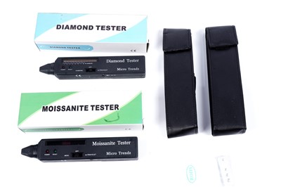 Lot 531 - A Micro Trendz diamond tester and moissanite tester