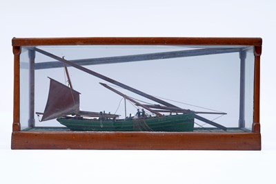 Lot 566 - An early 20th Century model ship